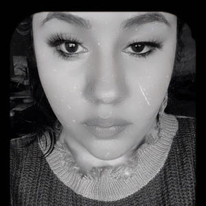 Meet your Posher, Ayesha